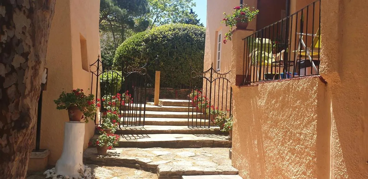 Casa Con Jardin A 30 Metros De La Playa. Vl. Villa Palamos 0*,
