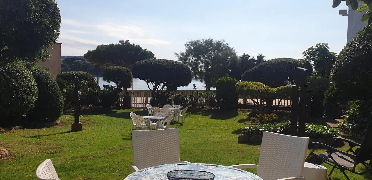 Casa Con Jardin A 30 Metros De La Playa. Vl. Villa Palamos Holiday home